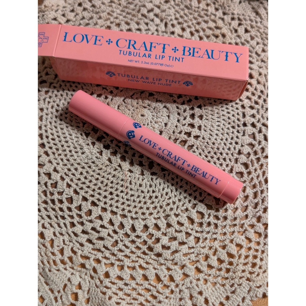 NIB Love+Craft+Beauty Tubular Lip Tint New Wave Nude Moisturizing Long Lasting